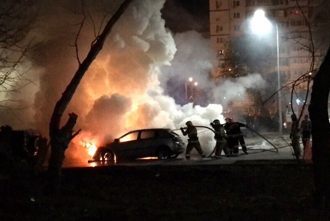 В Канавинском районе сгорели сразу четыре машины
