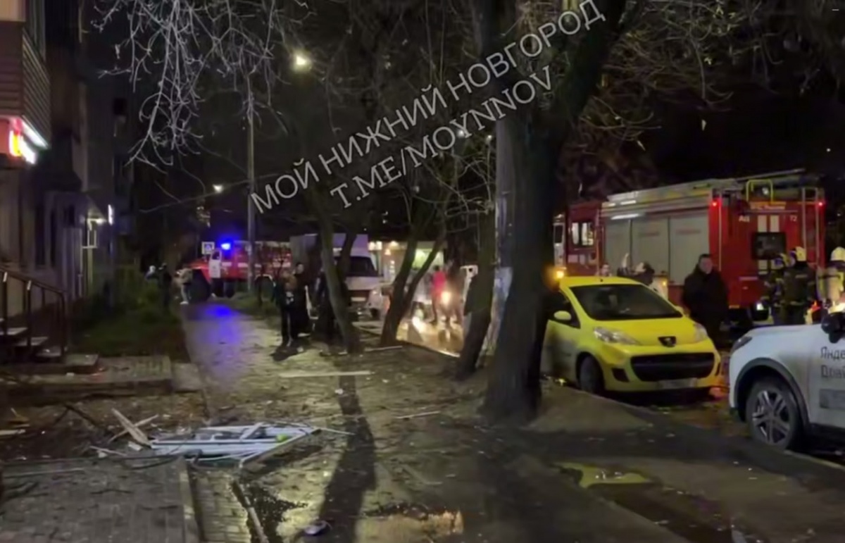 Мужчина пострадал в многоэтажке на Автозаводе: жители слышали взрыв - фото 1