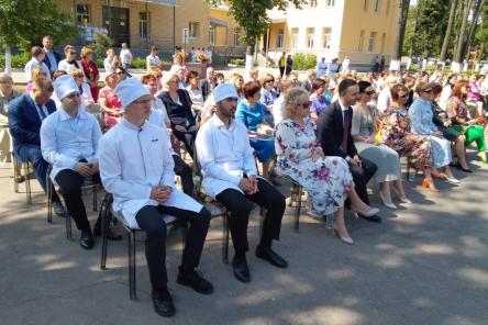 Почти 70 нижегородских медиков получили награды за профессиональные достижения