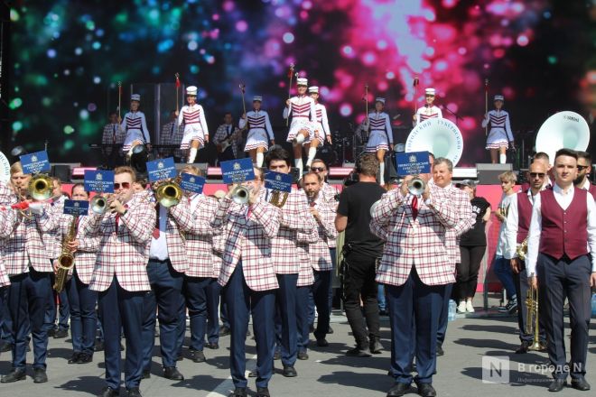 От маршей до джаза: парад оркестров прошел по Нижнему Новгороду - фото 30
