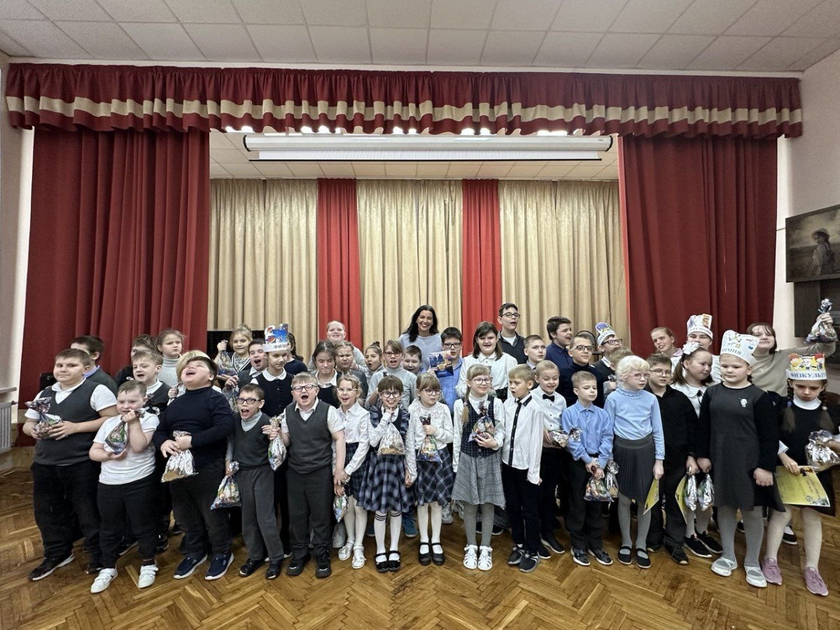 Татьяна Гриневич посетила школу-интернат в День российской науки - фото 1