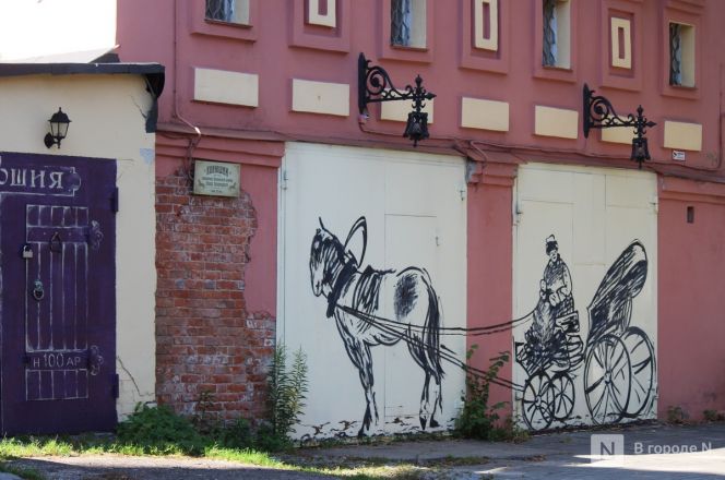 Старинные дома и современное искусство: как выглядит и чем привлекает Грузинский квартал в Нижнем Новгороде - фото 54