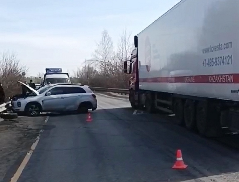 Водитель иномарки пострадала в Кстовском районе из-за отлетевшего колеса