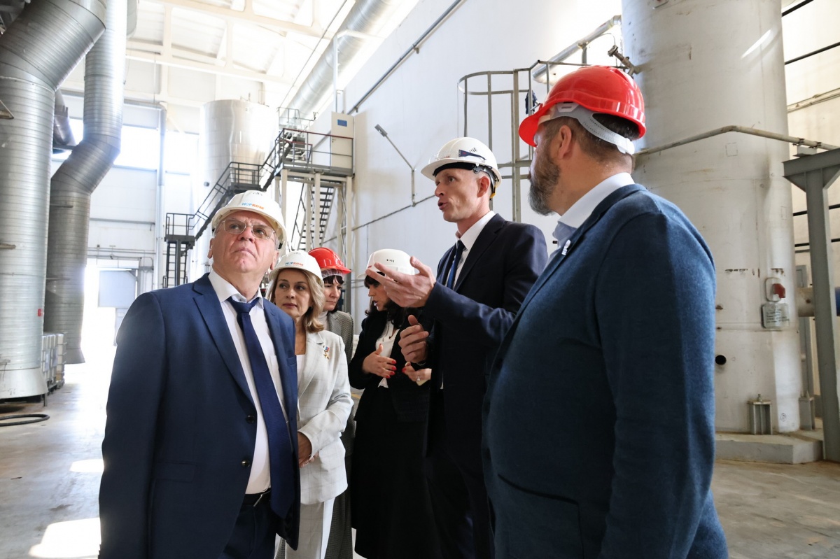 Люлин посетил производственную площадку ООО «Завод синтанолов» в Дзержинске - фото 1