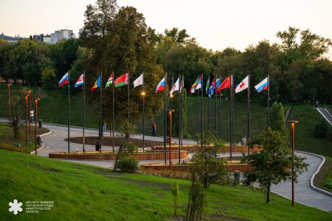 Аллея Дружбы открылась после благоустройства на набережной Федоровского - фото 6