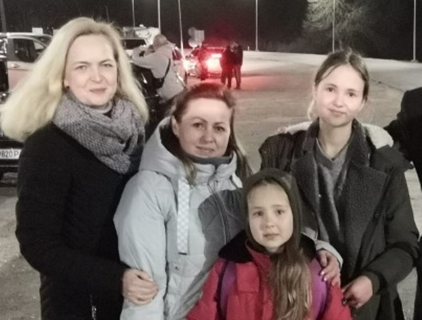 Банк пошел навстречу матери двух вернувшихся из Одессы в Нижний Новгород сестер - фото 1