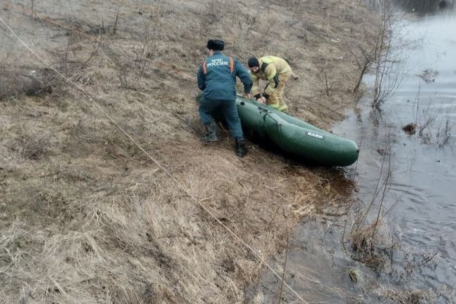 Появились фото спасения рыбака в Нижегородской области - фото 3