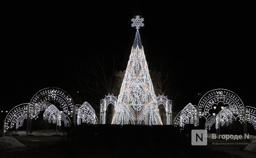 Нижегородский кремль украсили в неорусском стиле к Новому году - фото 2