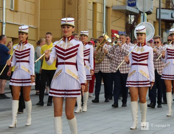 От маршей до джаза: парад оркестров прошел по Нижнему Новгороду - фото 27