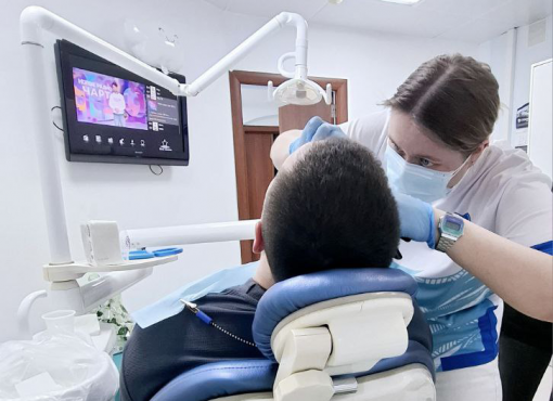 «Дипломат Дентал»