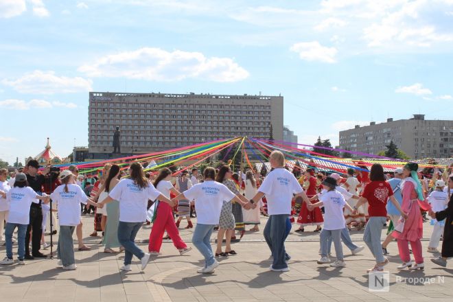 Масштабный гастрофест и концерты: как прошел День России в Нижнем Новгороде &mdash; фоторепортаж - фото 32