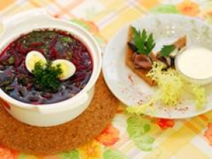 Холодный борщ как надежное средство от летнего зноя. Секреты приготовления от ресторана "Дача"