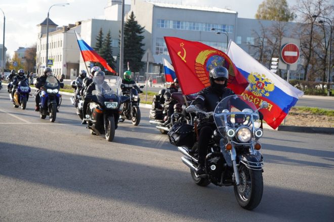 Свыше 500 человек приняли участие в закрытии мотосезона в Дзержинске - фото 2