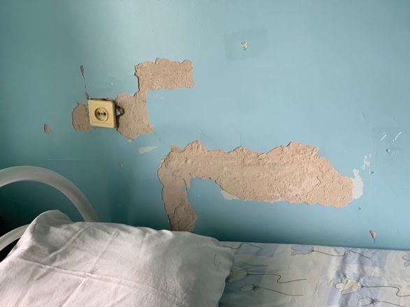 Нижегородцы жалуются на плохое состояние больницы №40 на Автозаводе - фото 2
