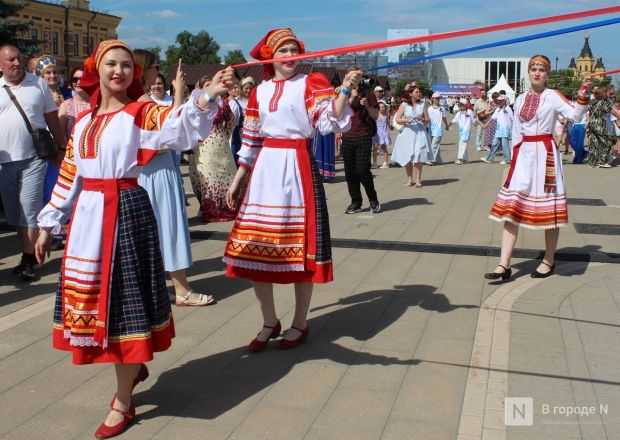 Масштабный гастрофест и концерты: как прошел День России в Нижнем Новгороде &mdash; фоторепортаж - фото 232
