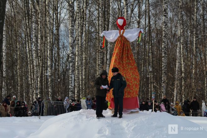 С блинами и в сугробах: как прошла Масленица в Нижнем Новгороде — фоторепортаж - фото 143