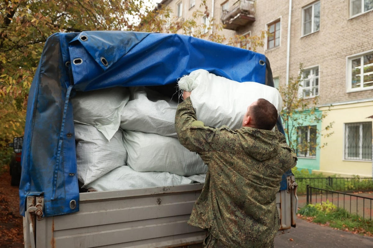 Новая партия гуманитарной помощи для жителей и солдат Донбасса отправлена из Дзержинска - фото 1