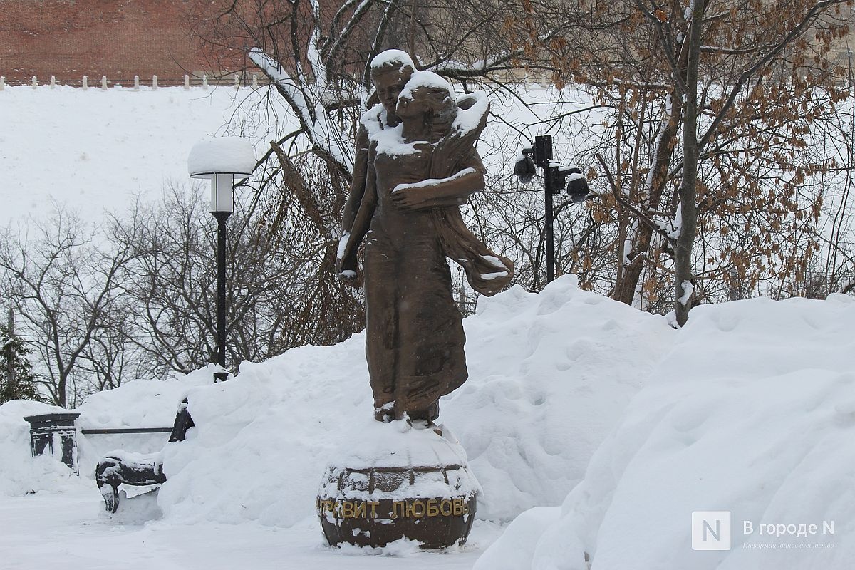От Адама и Евы до пары мышей: самые романтичные памятники Нижнего Новгорода - фото 8