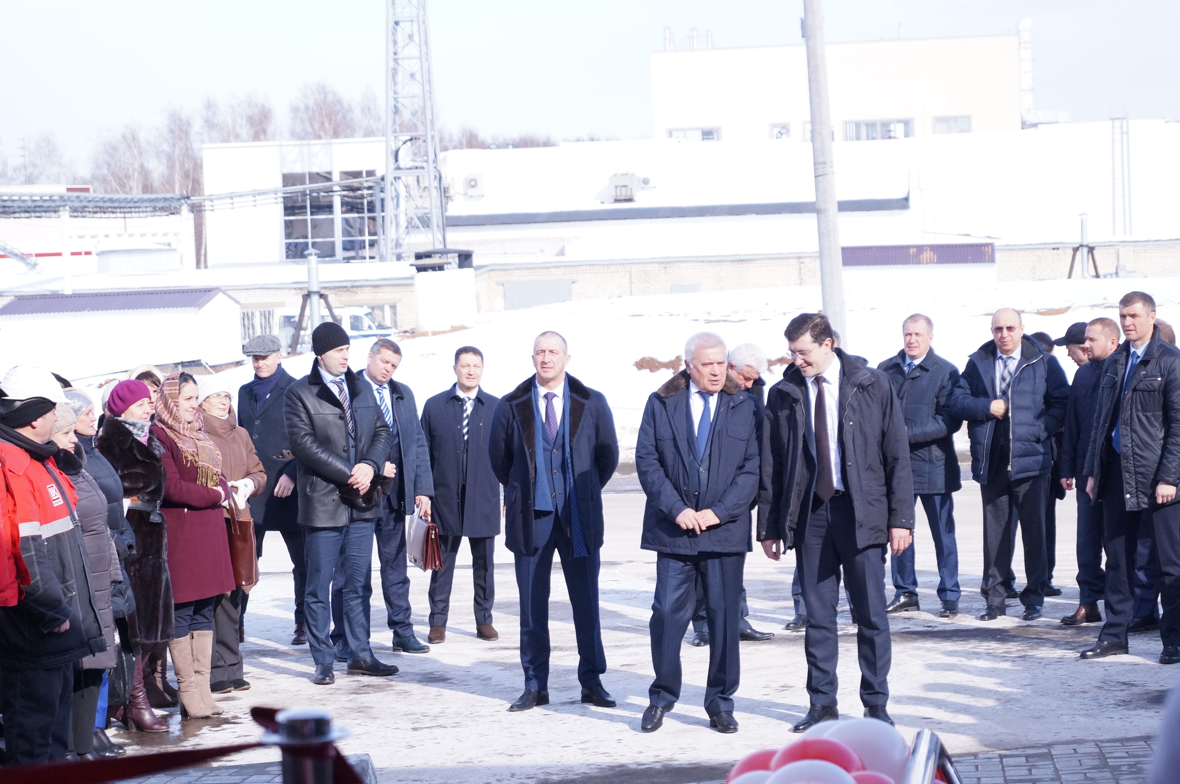 кстово лукойл беспилотник. кстово лукойл беспилотник. пожар на нефтеперерабатывающем заводе кстово. кстово лукойл беспилотник. пожар на лукойле в кстово.