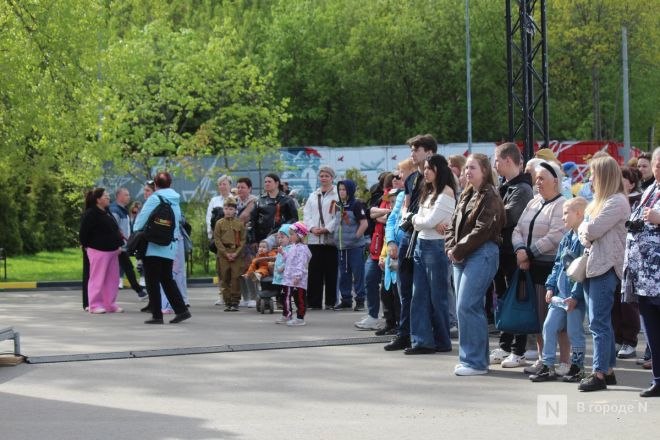 Без парада и салюта: как прошел День Победы в Нижнем Новгороде — фоторепортаж - фото 157