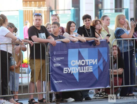 Фоторепортаж: как прошло закрытие &laquo;Горький fest&raquo; со знаменитостями в Нижнем Новгороде - фото 68