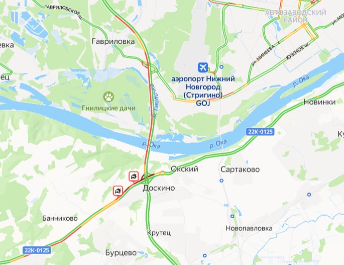 Нижегородцы застряли в жутких пробках из-за ДТП у Стригинского моста - фото 1