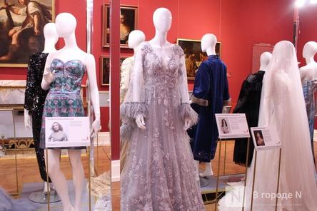 Выставка платьев Водяновой, Толкуновой и жены губернатора Никитина  проходит в Нижнем Новгороде