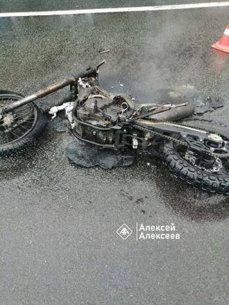 Мотоциклист погиб в страшном ДТП на трассе М-7 в Нижегородской области - фото 2