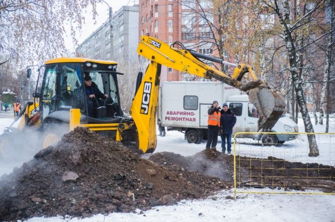 Работы по восстановлению теплосети на улице Студеной закончатся не раньше 18.00 - фото 1