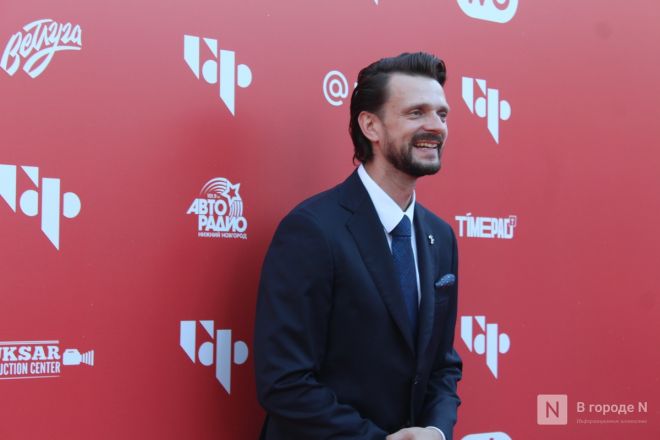 Фоторепортаж: знаменитости на открытии «Горький fest» в Нижнем Новгороде - фото 19