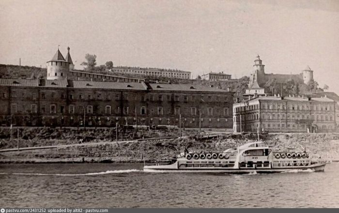 Жизнь до синего забора: какой была и как выглядела Нижневолжская набережная &mdash; архивные фото - фото 16