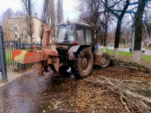 Последствия урагана и ливня устраняют в Нижнем Новгороде - фото 2